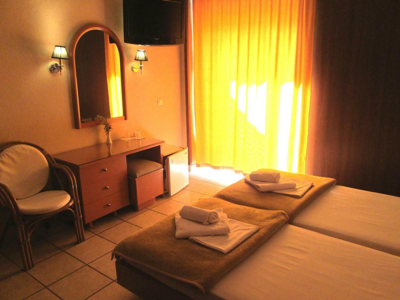 Hotel Lito ปาราเลียกาเตอรีนิส ภายนอก รูปภาพ